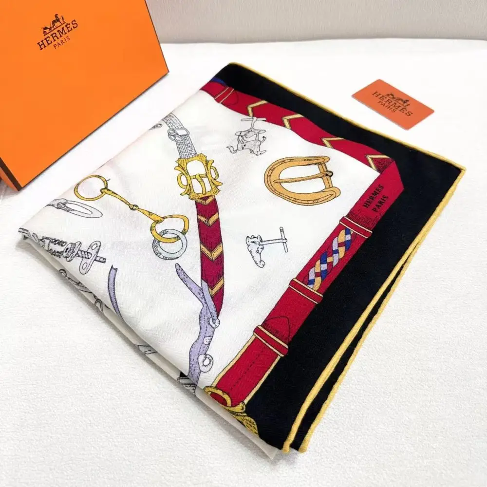 Hermes — Scarf of cashmere
