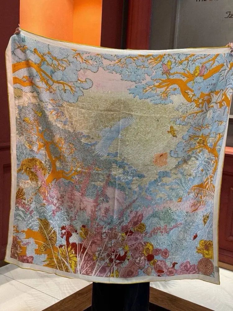 Hermes — Scarf of cashmere