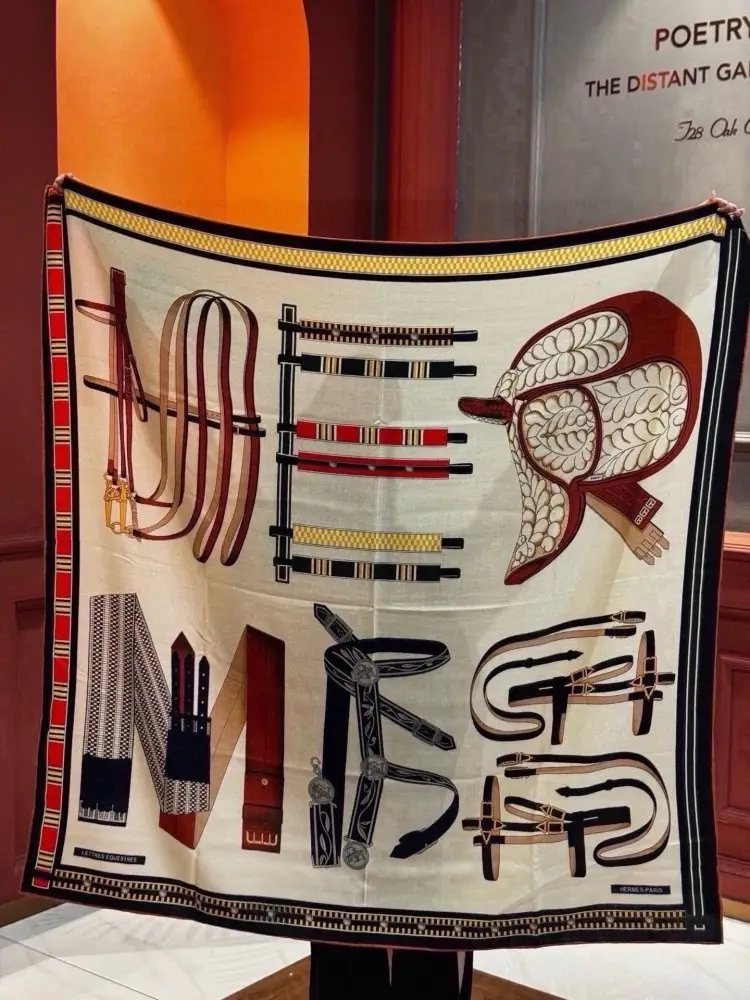 Hermes — Scarf of cashmere