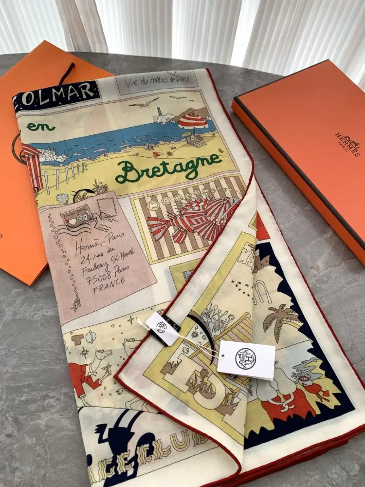 Hermes — Scarf of cashmere