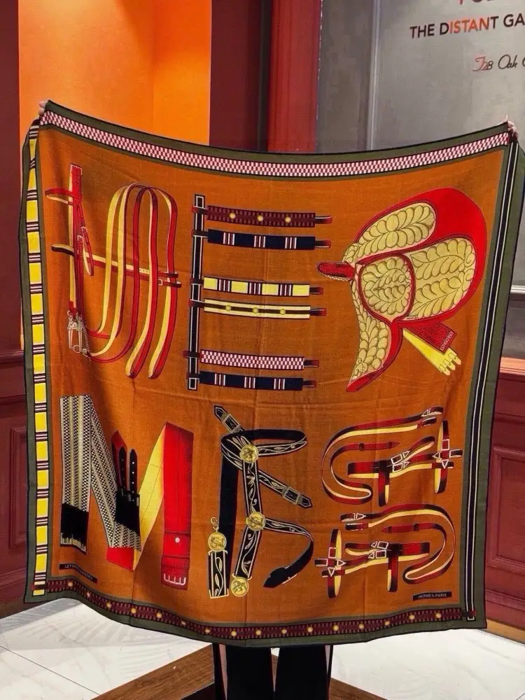 Hermes — Scarf of cashmere