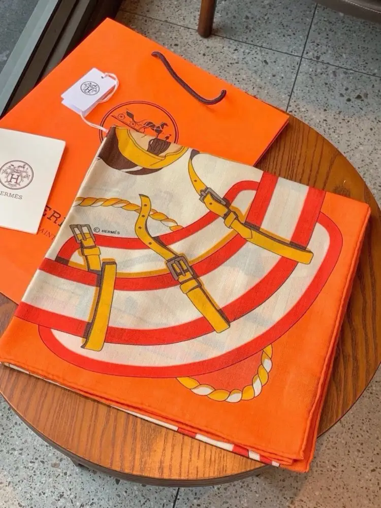 Hermes — Scarf of cashmere