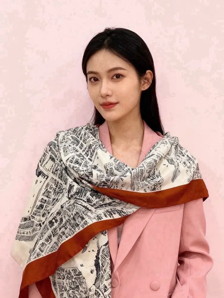 Hermes Scarf of cashmere — Photo 2