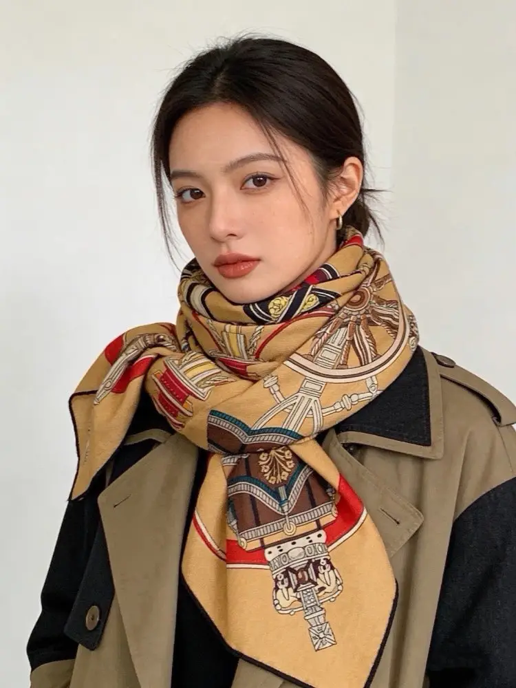Hermes Scarf of cashmere — Photo 2