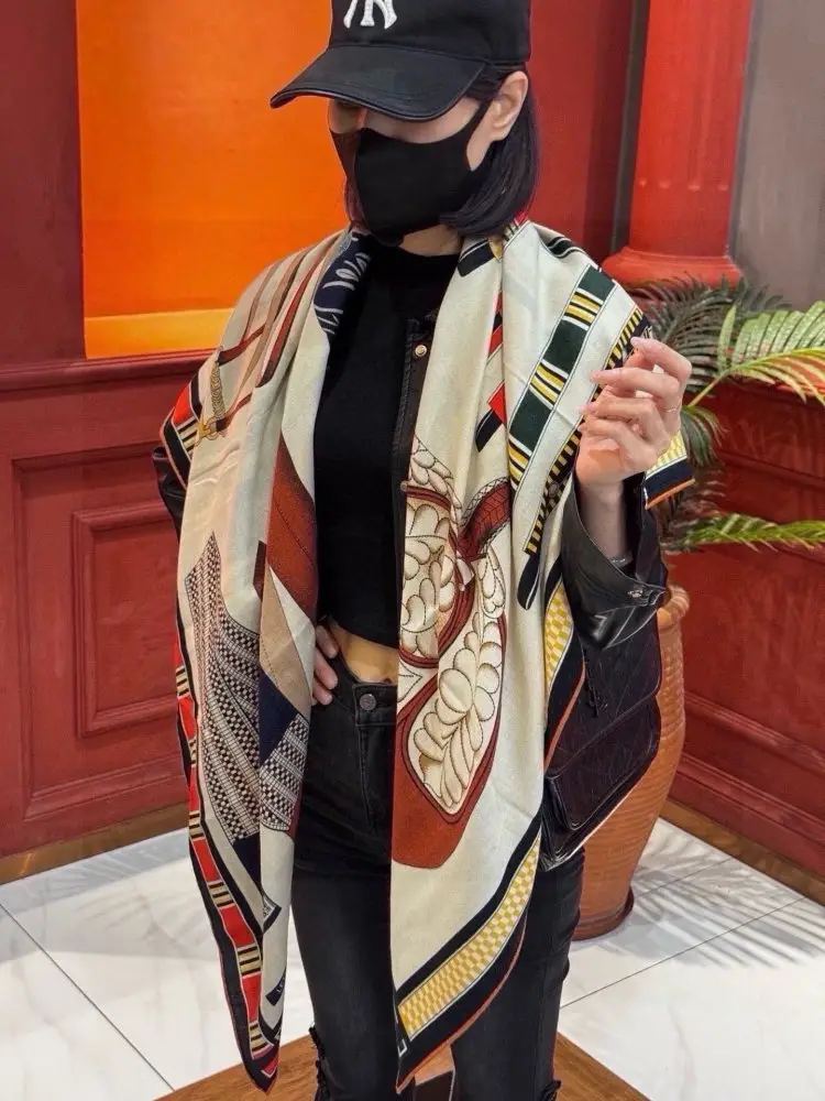 Hermes Scarf of cashmere — Photo 2