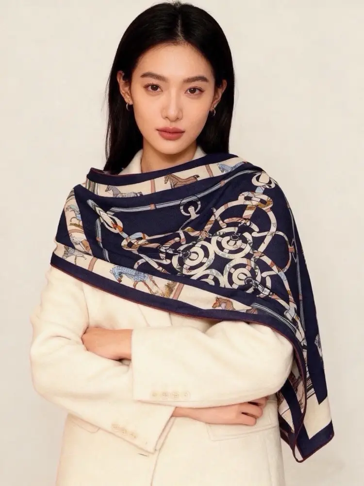 Hermes Scarf of cashmere — Photo 2