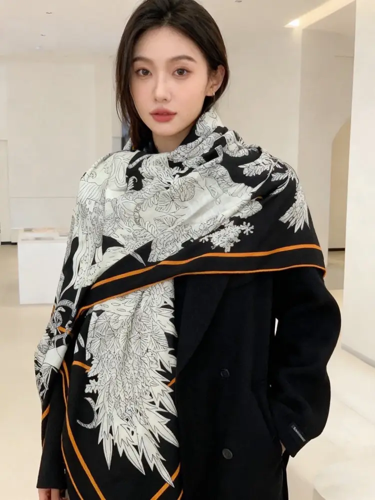 Hermes Scarf of cashmere — Photo 2