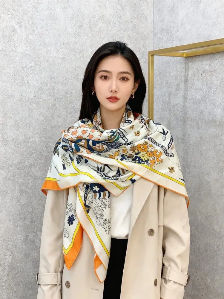 Hermes Scarf of cashmere — Photo 3