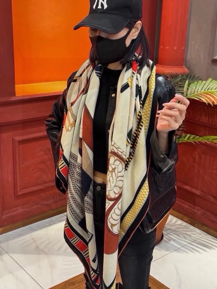 Hermes Scarf of cashmere — Photo 3