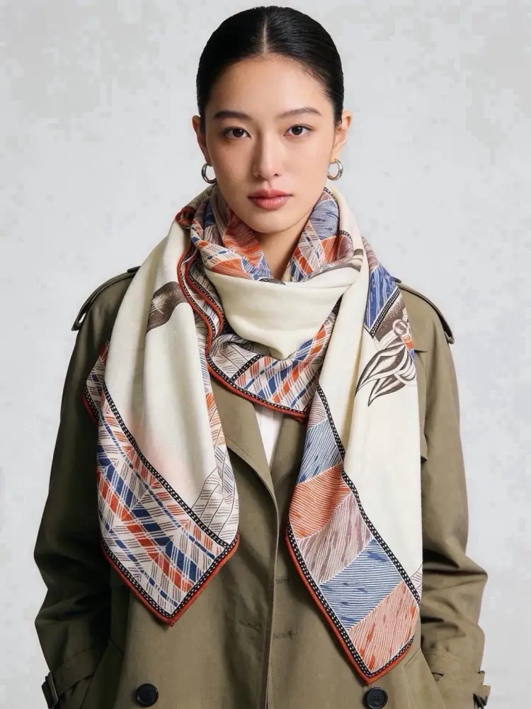 Hermes Scarf of cashmere — Photo 3