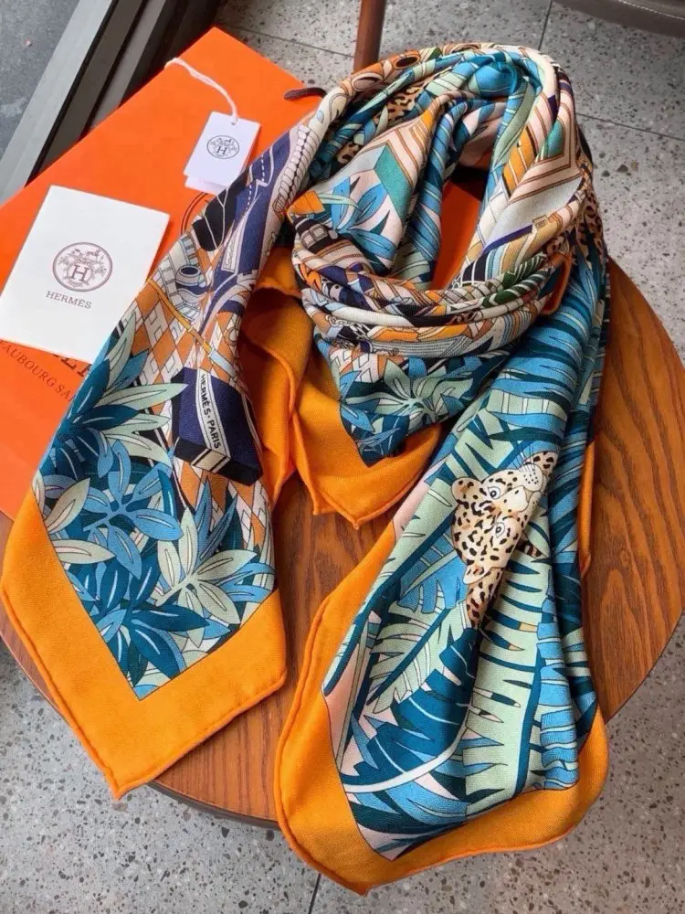 Hermes Scarf of cashmere — Photo 4