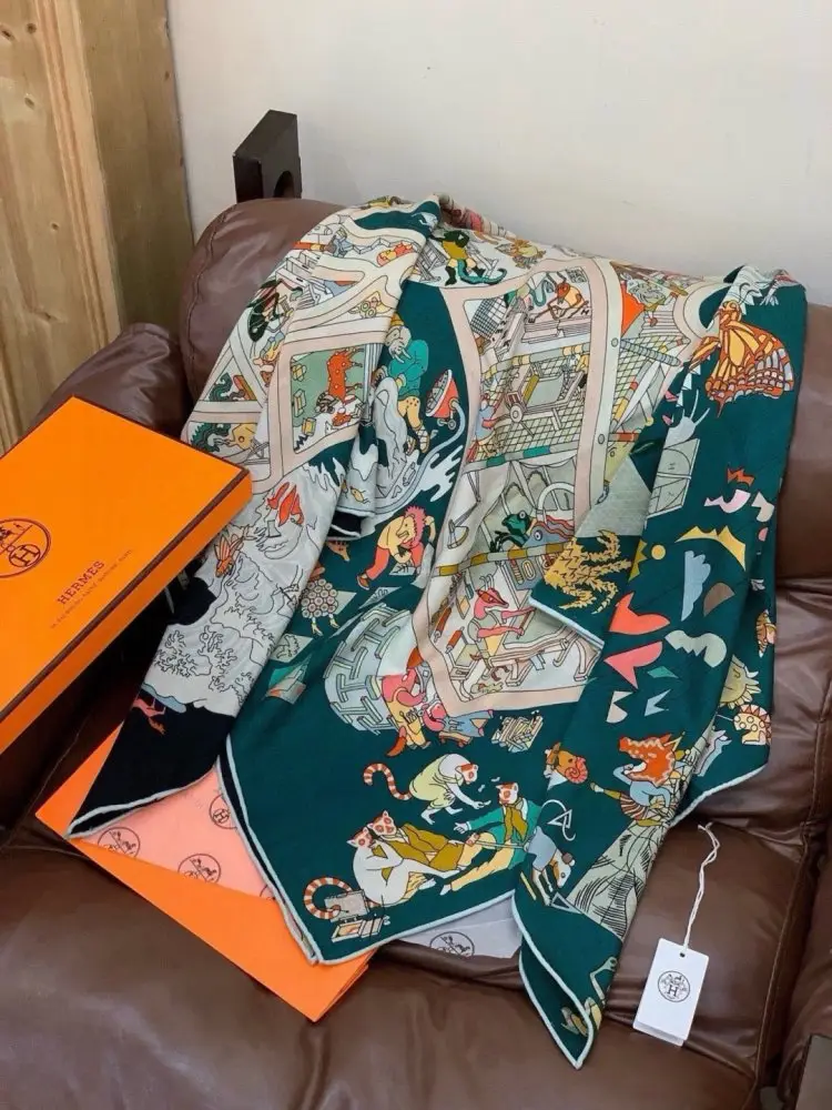 Hermes Scarf of cashmere — Photo 4