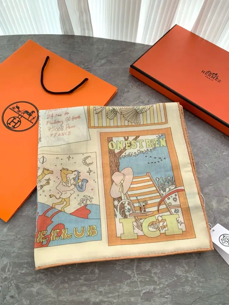 Hermes Scarf of cashmere — Photo 4