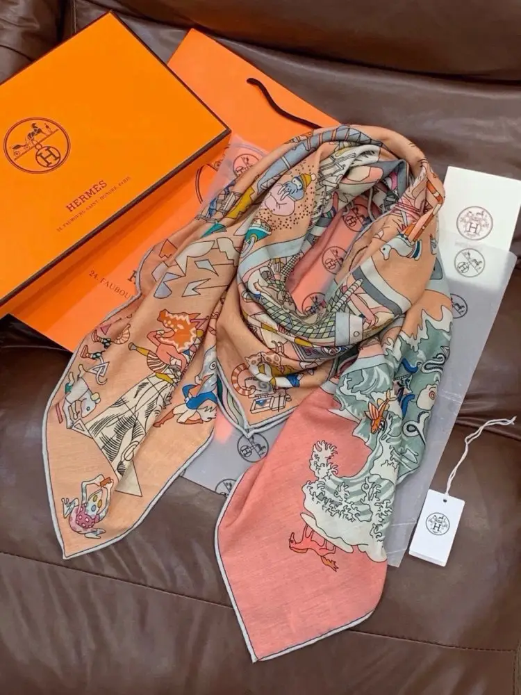 Hermes Scarf of cashmere — Photo 5