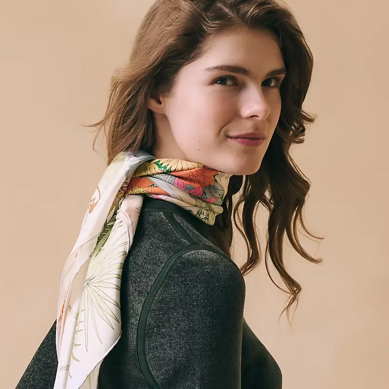 Hermes Shawl silk 90x90 cm — Photo 3