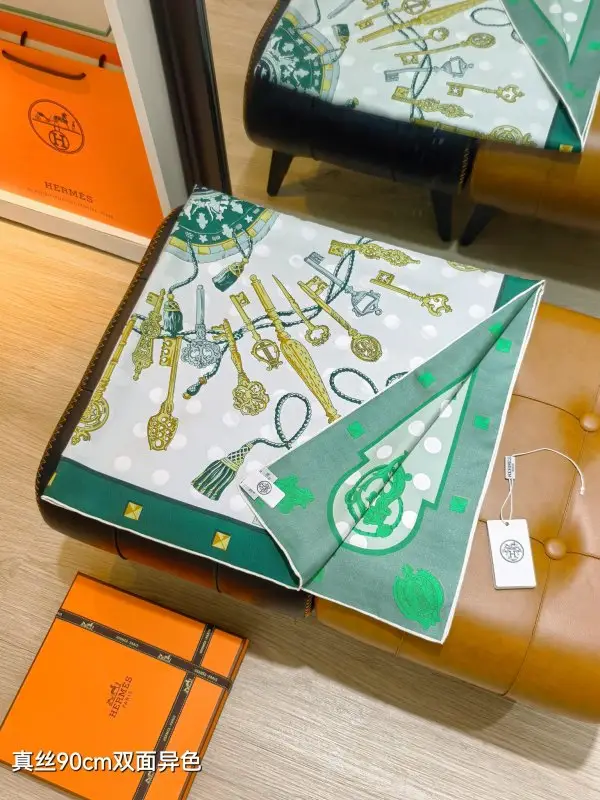 Hermes Шаль шовкова 90x90 см — Фото 4