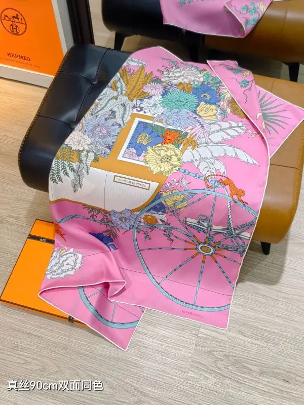 Hermes Shawl silk 90x90 cm — Photo 5