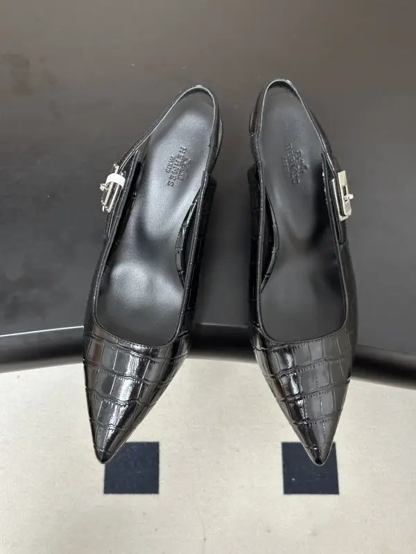 Hermes Shoes слингбэки on heel — Photo 2