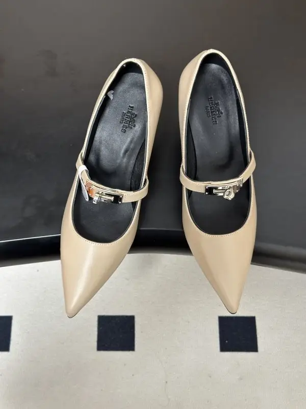 Hermes Shoes слингбэки on heel — Photo 2