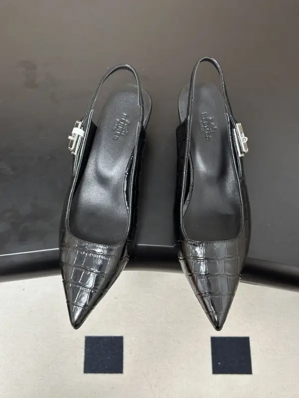 Hermes Shoes слингбэки on heel — Photo 2