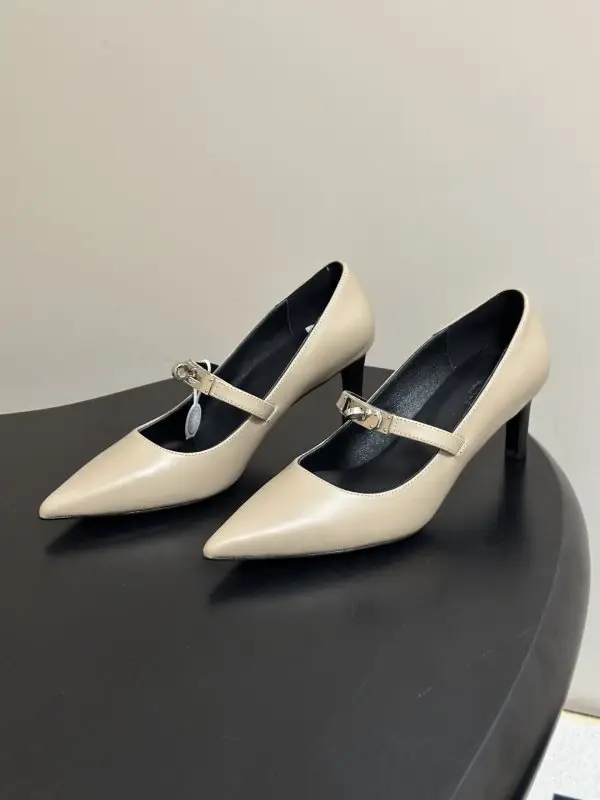 Hermes Shoes слингбэки on heel — Photo 3