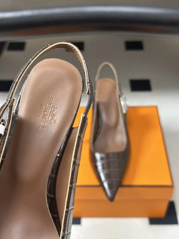 Hermes Shoes слингбэки on heel — Photo 5