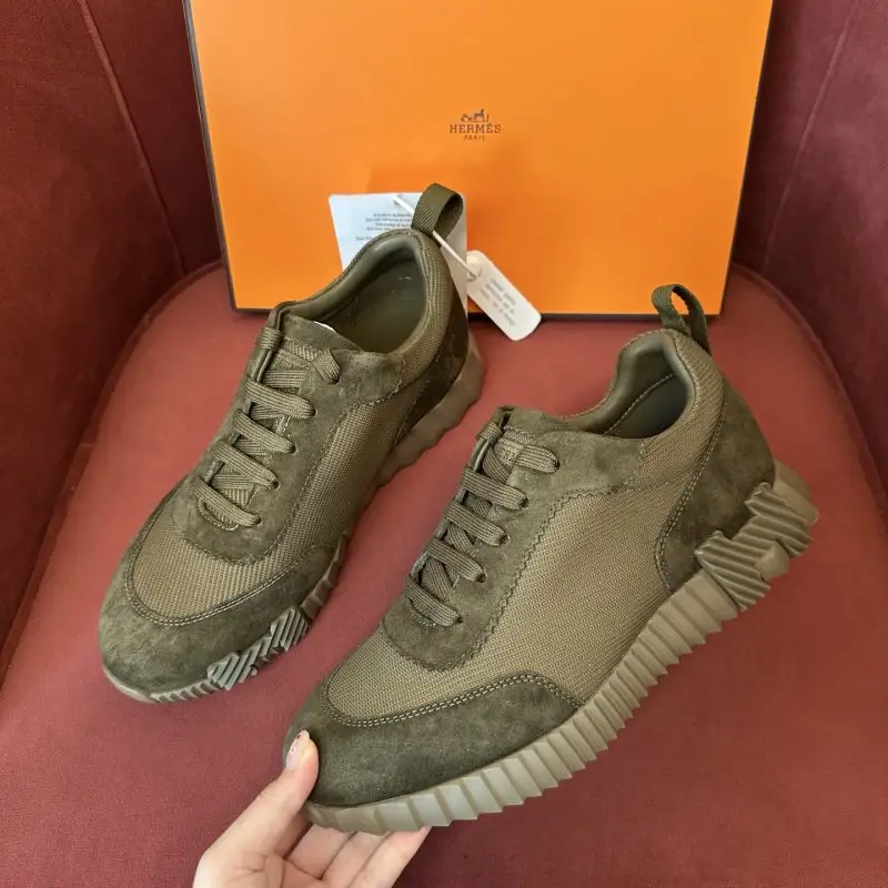 Hermes Sneakers Bouncing — Photo 1