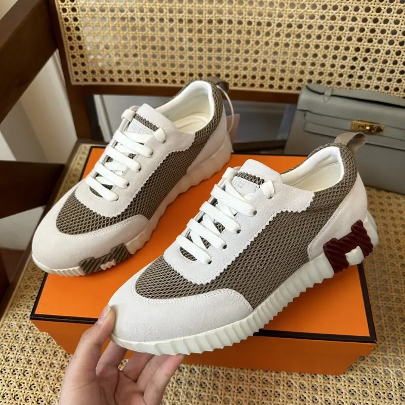 Hermes Sneakers Bouncing — Photo 1