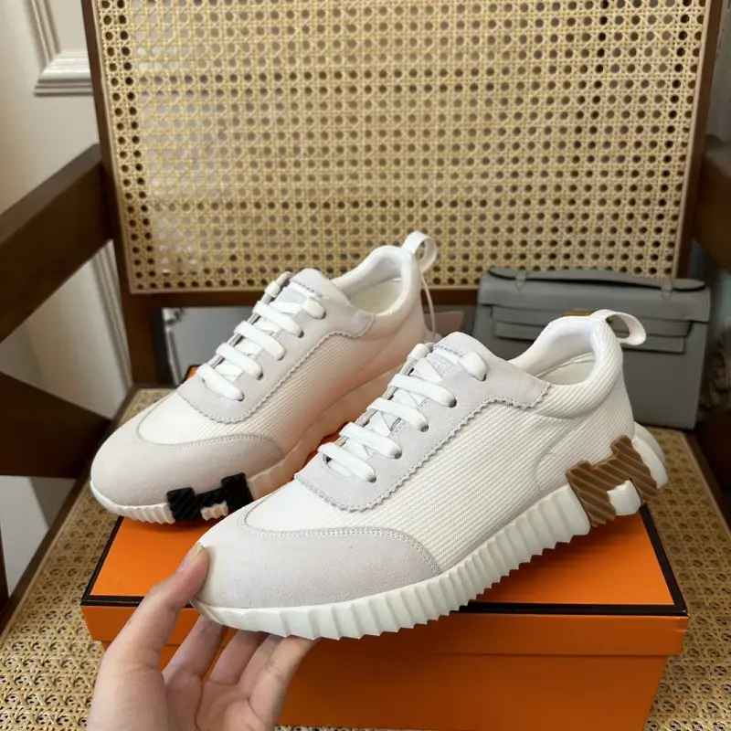 Hermes — Sneakers Bouncing