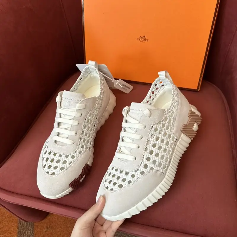 Hermes — Sneakers Bouncing