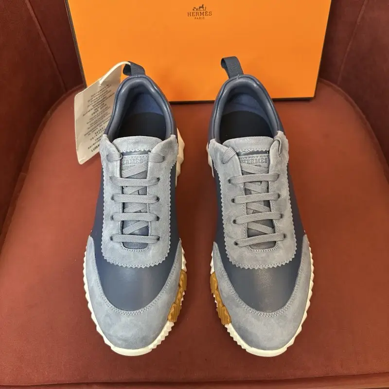 Hermes Sneakers Bouncing — Photo 2