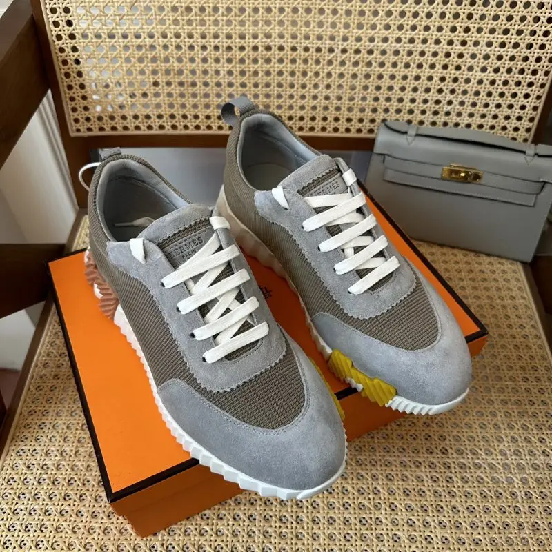 Hermes Sneakers Bouncing — Photo 2