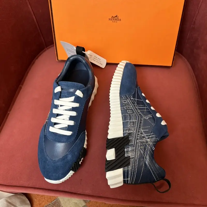 Hermes Sneakers Bouncing — Photo 3