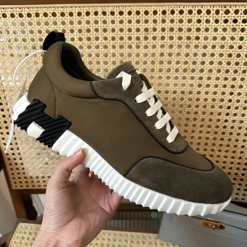 Hermes Sneakers Bouncing — Photo 4