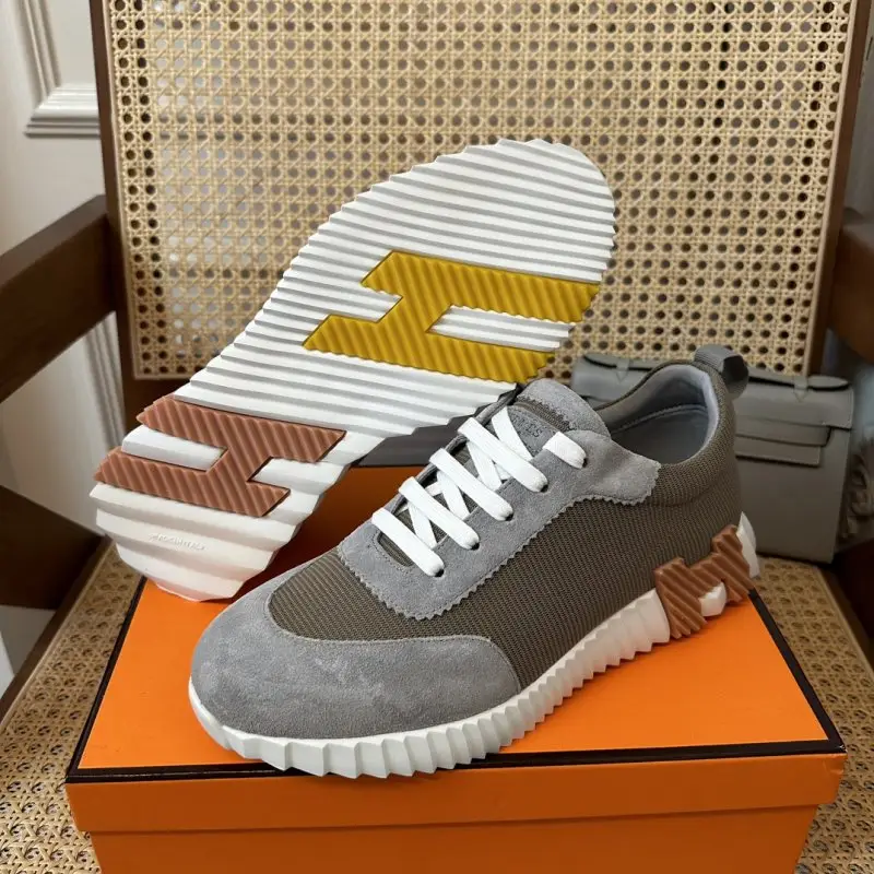 Hermes Sneakers Bouncing — Photo 4