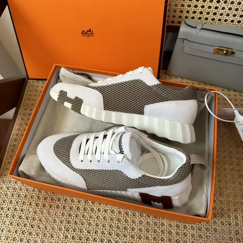 Hermes Sneakers Bouncing — Photo 5