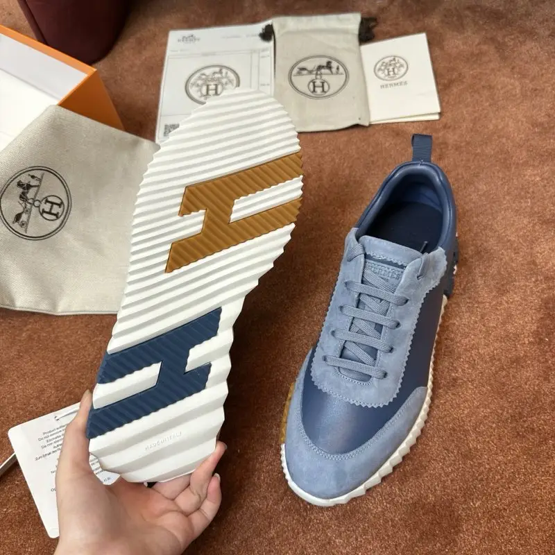 Hermes Sneakers Bouncing — Photo 5