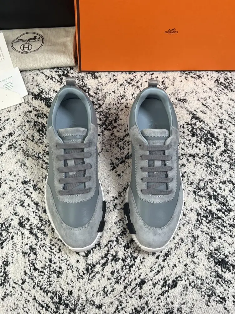 Hermes Sneakers — Photo 3