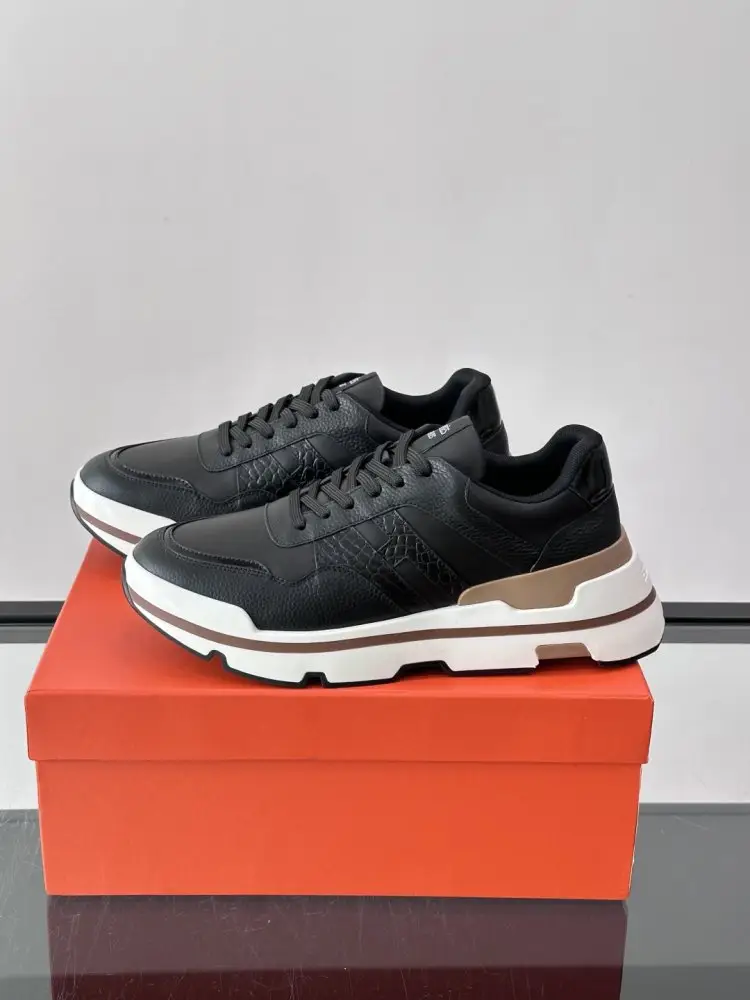 Hermes Sneakers — Photo 3