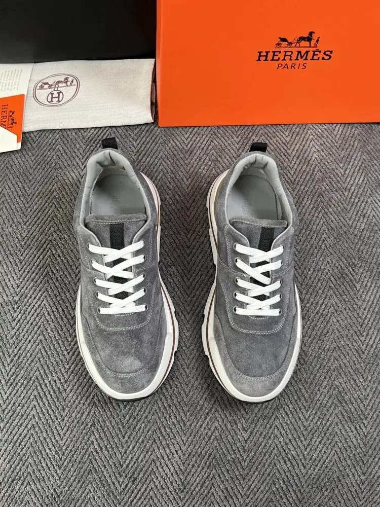 Hermes Sneakers — Photo 3