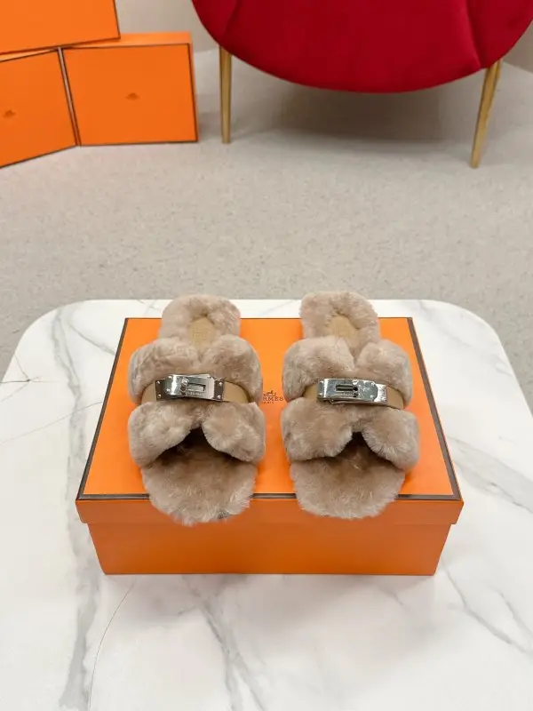 Hermes — Step-ins women's on fur from buckle Kelly