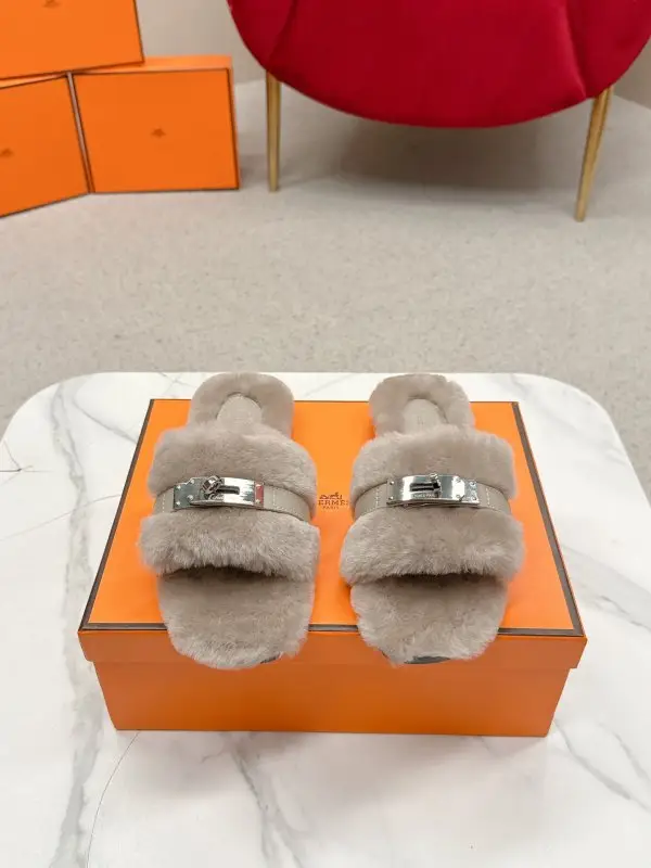 Hermes — Step-ins women's on fur from buckle Kelly