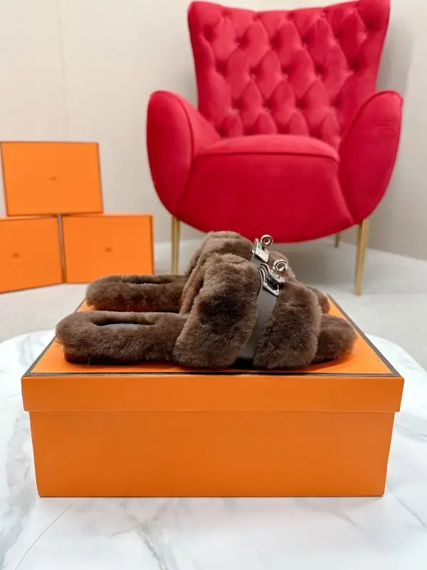 Hermes Step-ins women's on fur from buckle Kelly — Photo 2