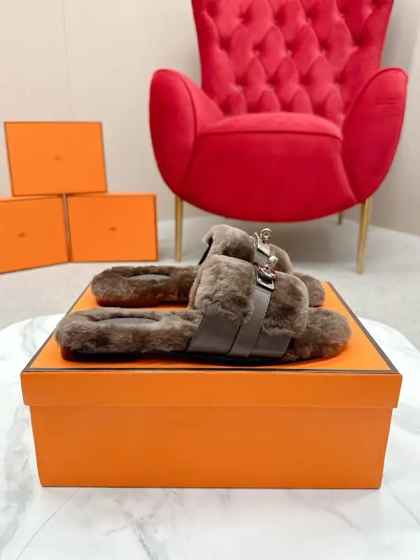 Hermes Step-ins women's on fur from buckle Kelly — Photo 2