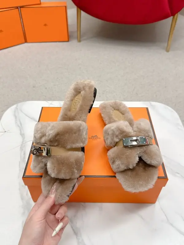 Hermes Step-ins women's on fur from buckle Kelly — Photo 3