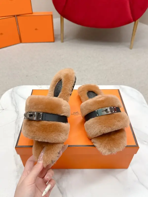 Hermes Step-ins women's on fur from buckle Kelly — Photo 3
