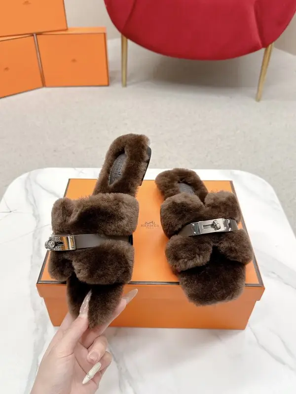 Hermes Step-ins women's on fur from buckle Kelly — Photo 3