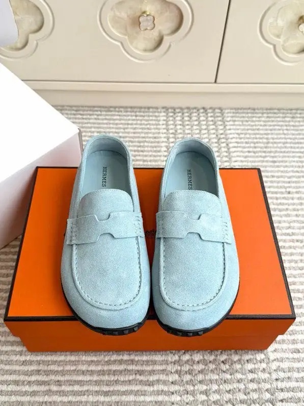 Hermes — Замшеві лоферы жіночі