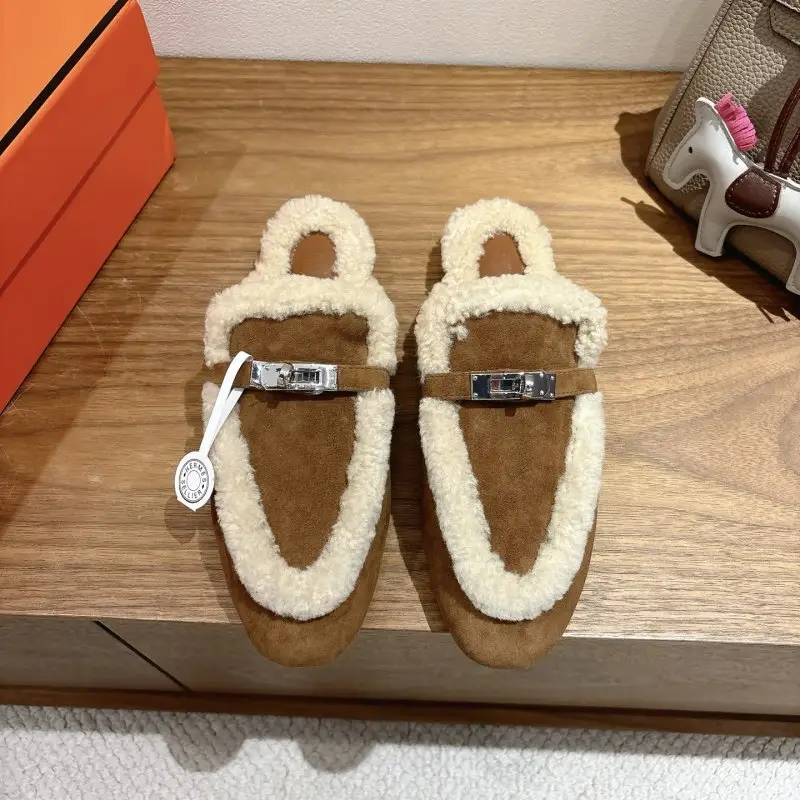 Hermes Suede мюли from finished of sheepskin and buckle Kelly — Photo 3