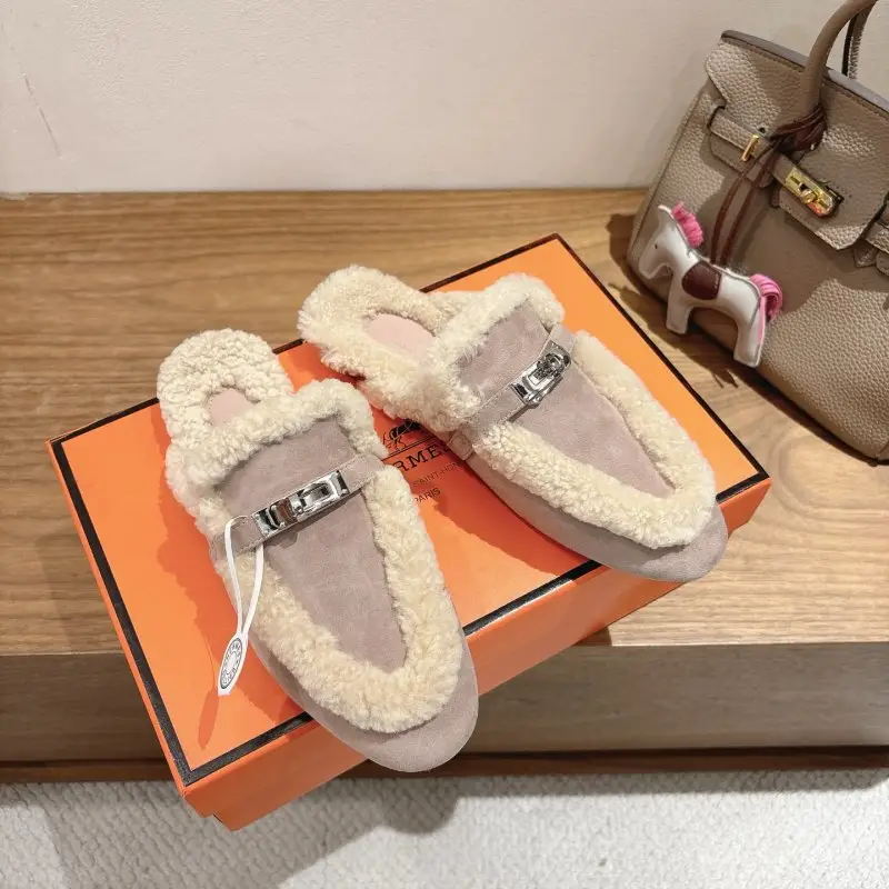 Hermes Suede мюли from finished of sheepskin and buckle Kelly — Photo 5